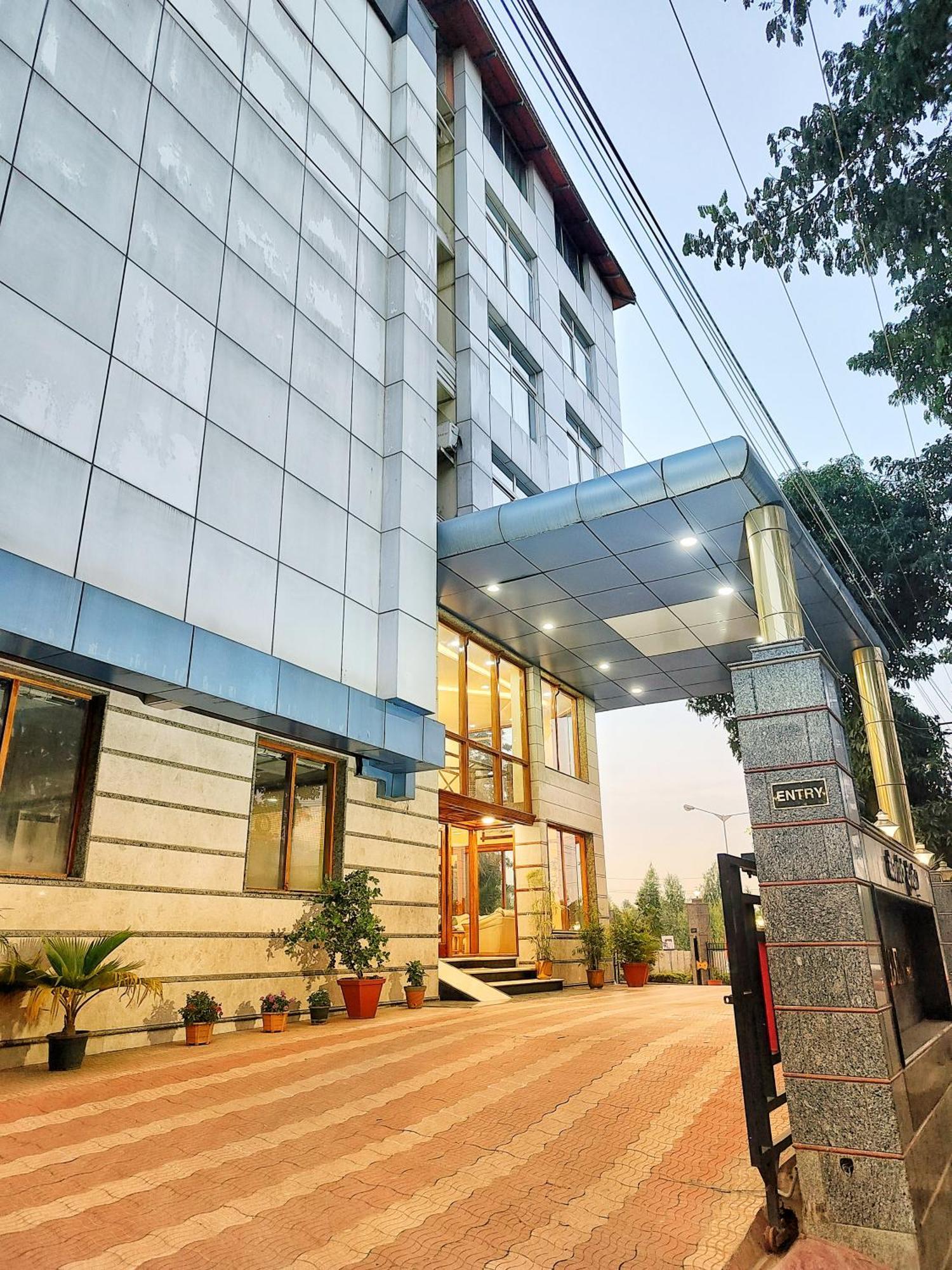Hotel Presidency Kempegowda International Airport Bangalore Luaran gambar