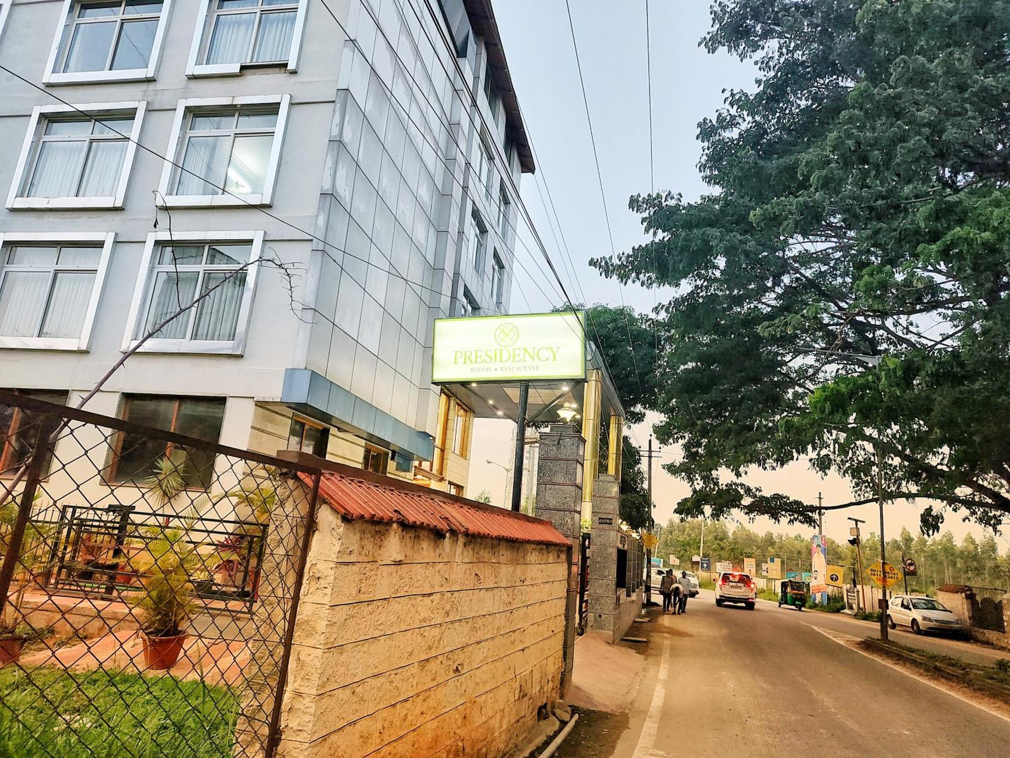 Hotel Presidency Kempegowda International Airport Bangalore Luaran gambar